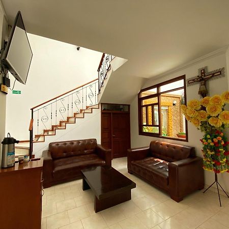 Hotel San Julian Buga Bagian luar foto