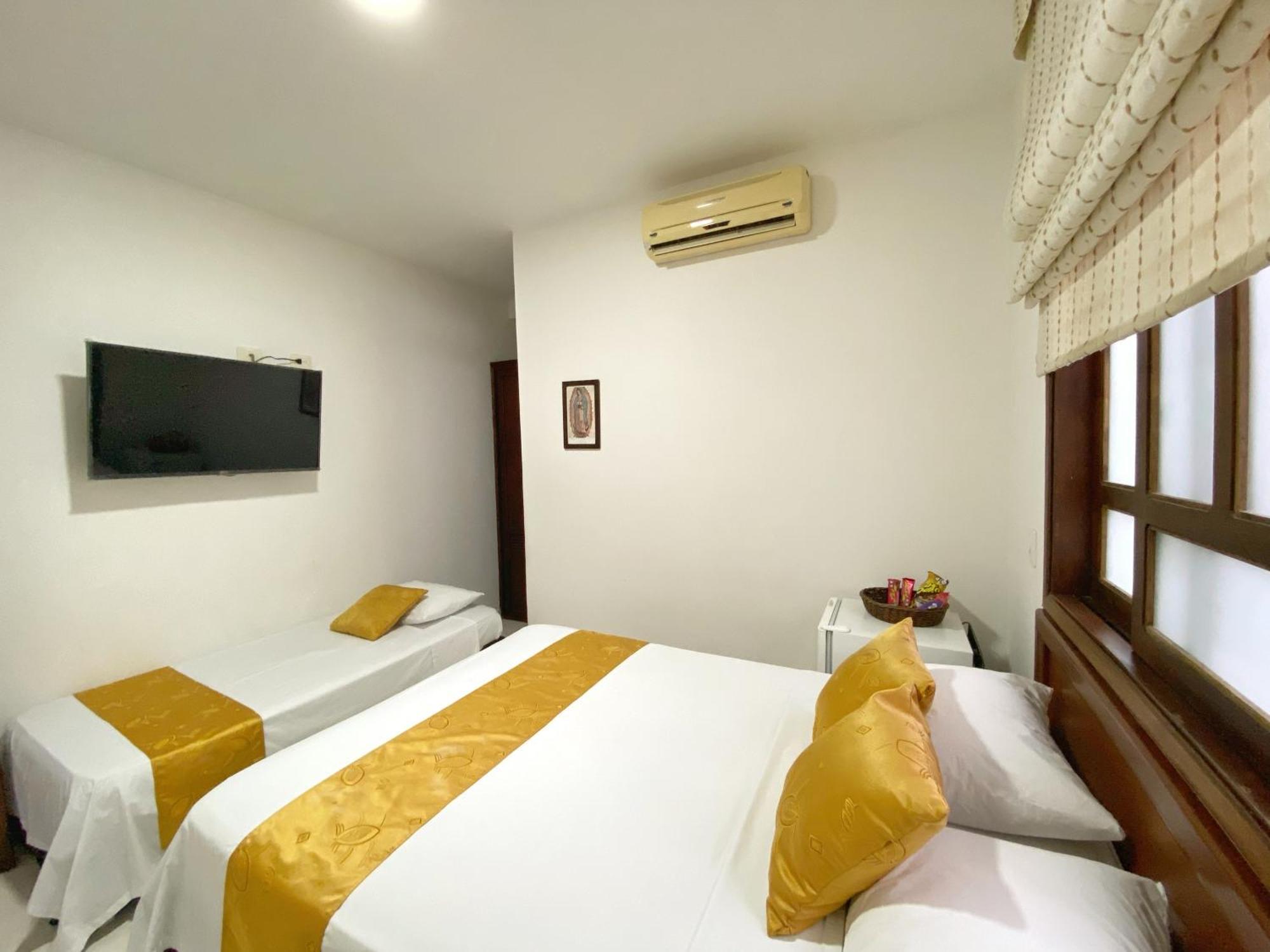 Hotel San Julian Buga Bagian luar foto