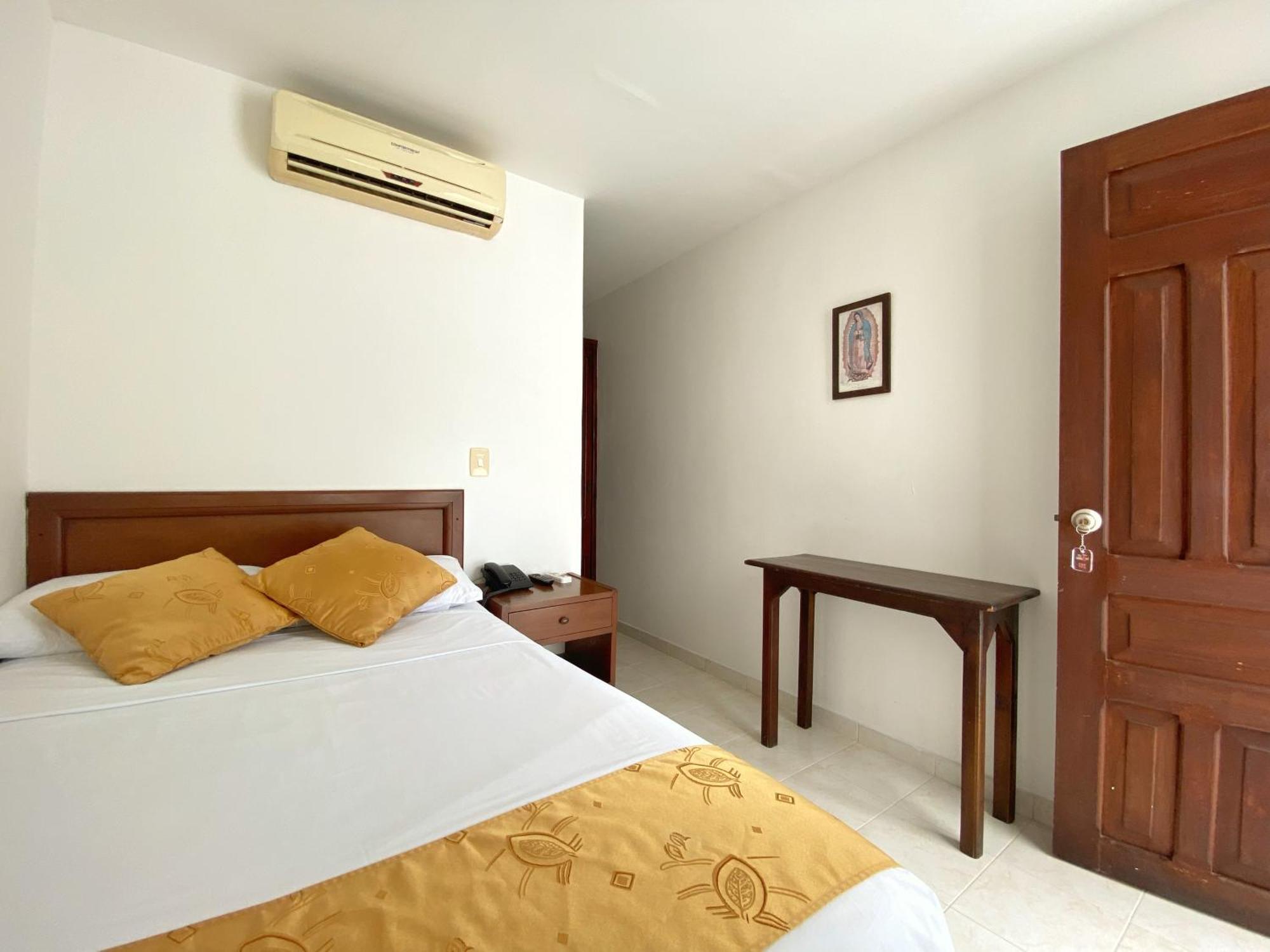 Hotel San Julian Buga Bagian luar foto